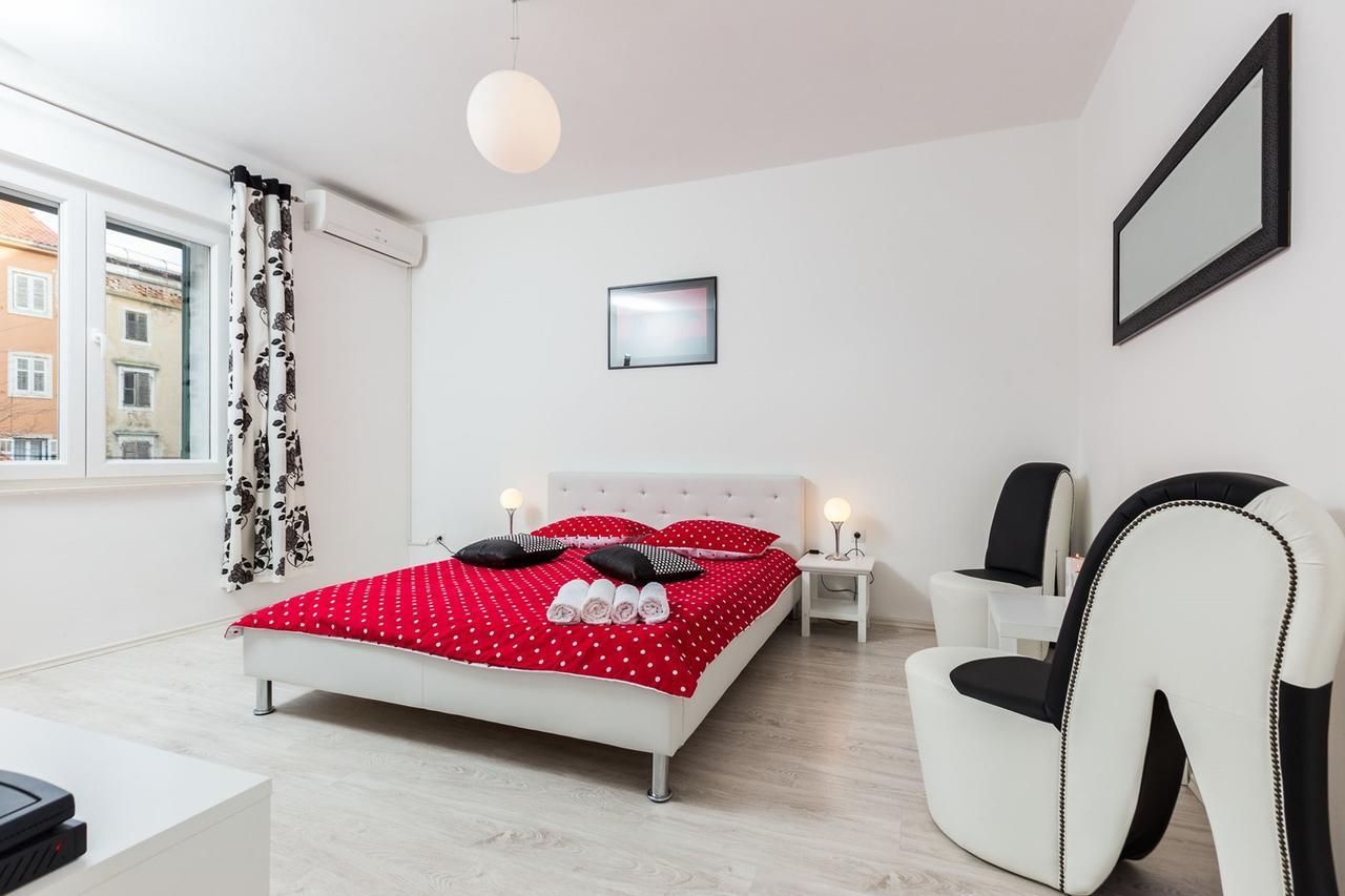 Fifi Apartment W. Parking In Old Town ซาดาร์ ภายนอก รูปภาพ