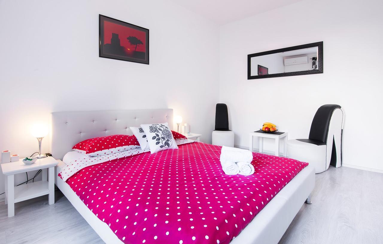 Fifi Apartment W. Parking In Old Town ซาดาร์ ภายนอก รูปภาพ