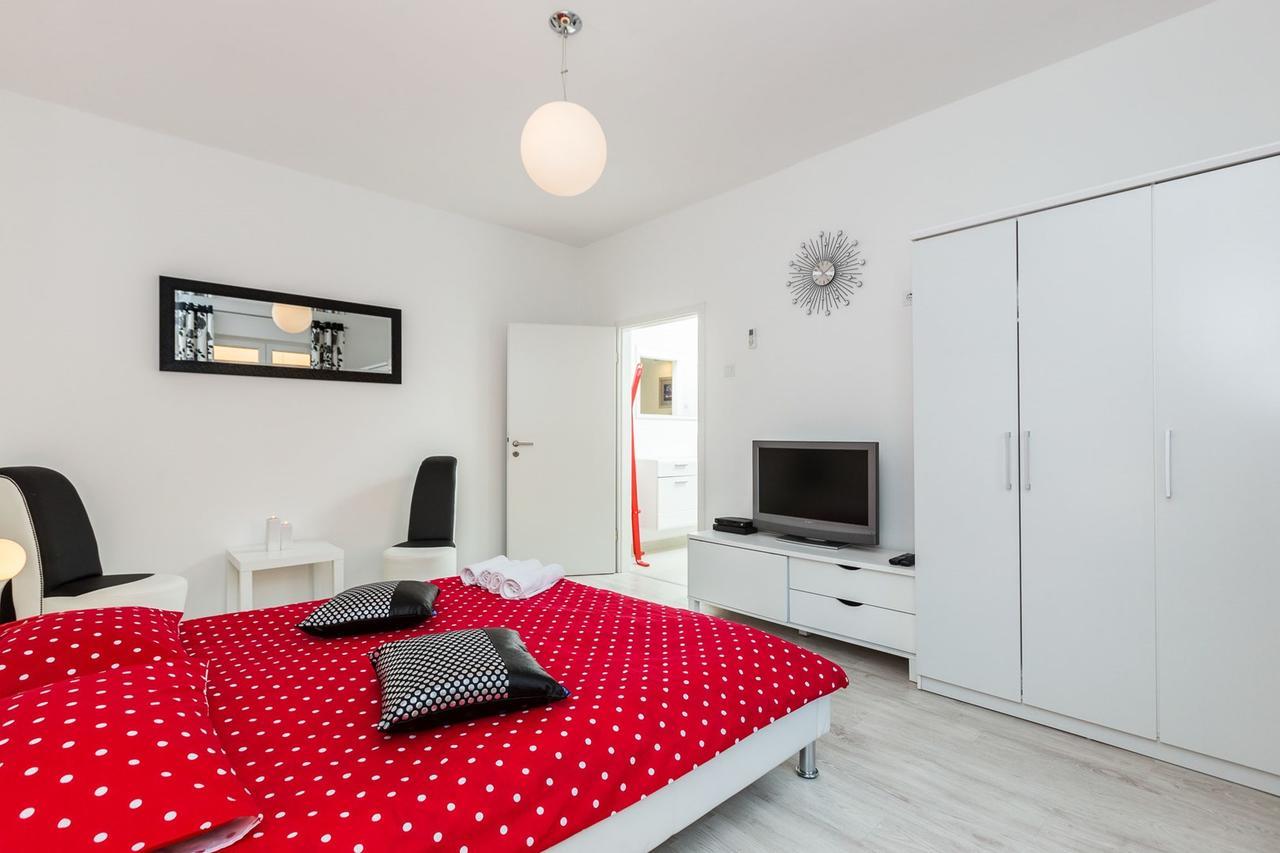 Fifi Apartment W. Parking In Old Town ซาดาร์ ภายนอก รูปภาพ